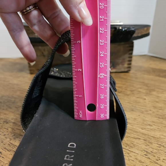 NWOT Torrid Sz 12 Black Glittery Strappy Slide Sandals with Buckles - Picture 9 of 9